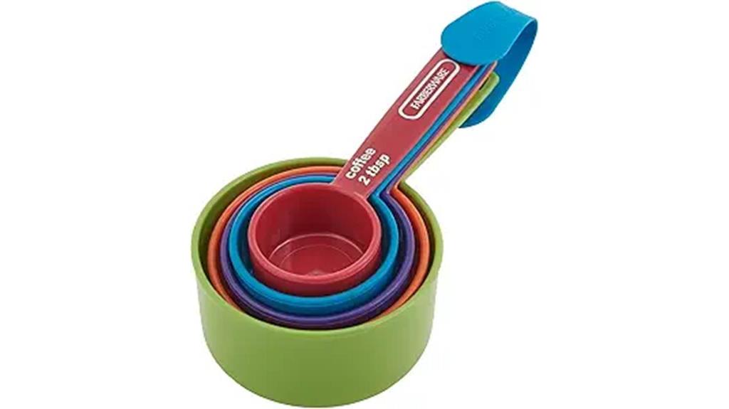 measuring cups with scoop