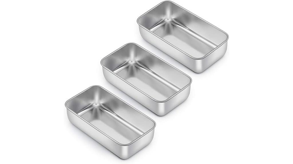 set of three baking pans