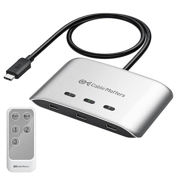 Cable Matters 20Gbps USB-C Switch for Monitors