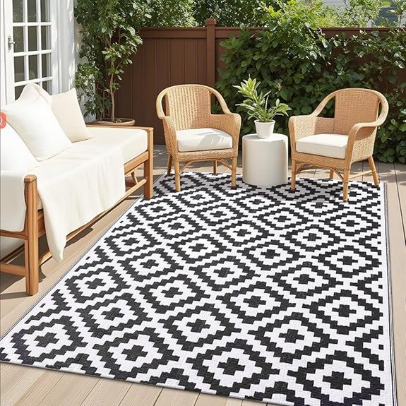 OLANLY Waterproof Outdoor Rug 5x8 ft Black & White